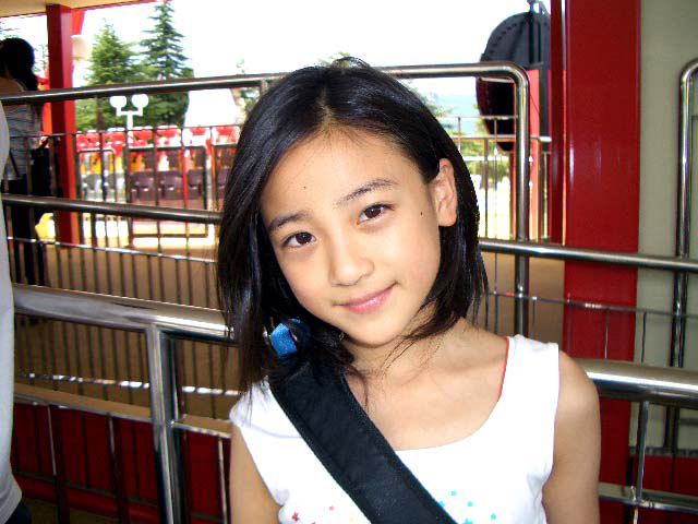 星野悠月生活照照片展示可爱小女孩 Powered by Discuz!